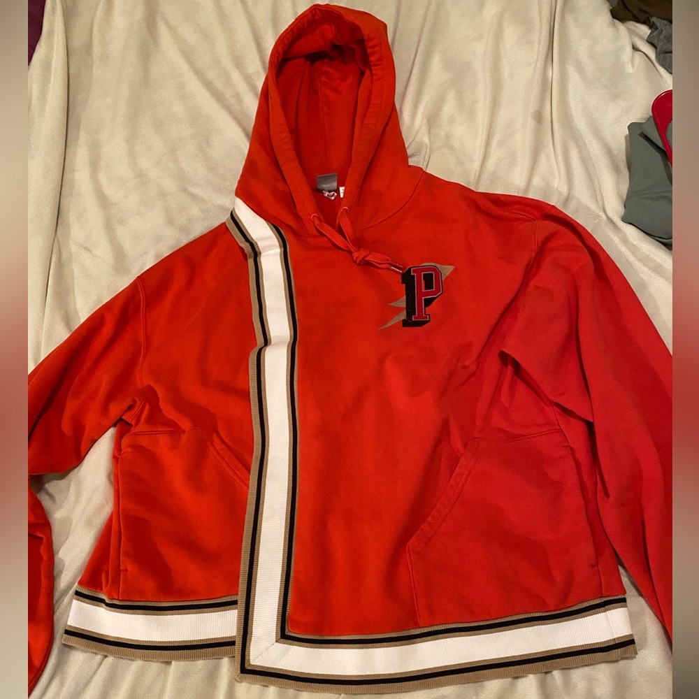 NWOT PUMA Women Red X June Ambrose Red High Court Hope Pullover size Medium